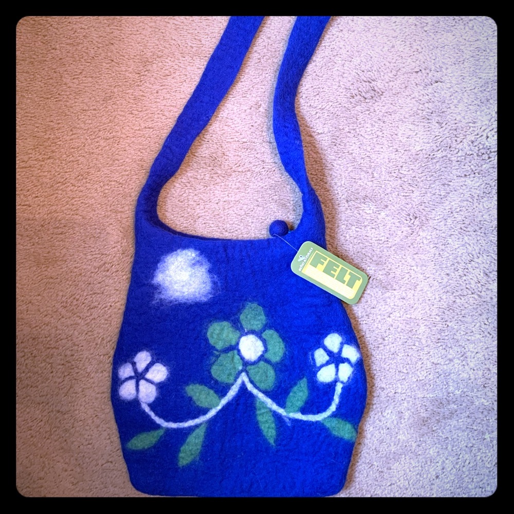 New felted purse with inside zipper